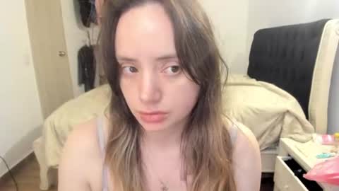 Snapshot of kittywantslove23 chatting on 06-14-26, 02:24 kittywantslove23 online show from 06-14-26, 02:24