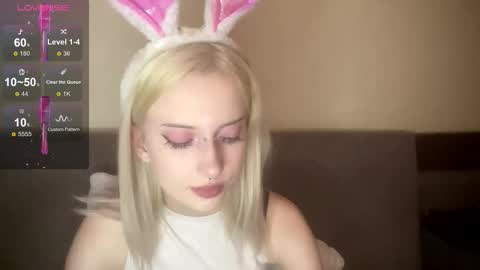 kittywithu online show from 11-05-25, 05:13