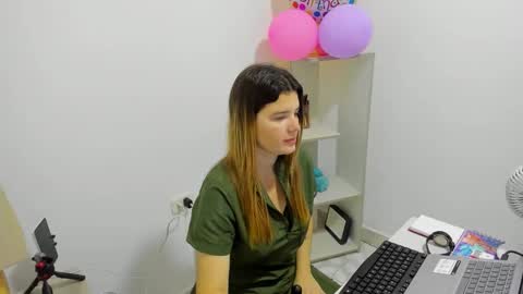 Snapshot of kity021 chatting on 06-07-26, 01:37 kity021 online show from 06-07-26, 01:37