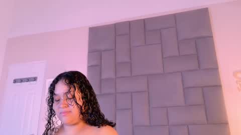 Snapshot of kity_hill chatting on 10-02-25, 04:41 Kitty Hill online show from 10-02-25, 04:41