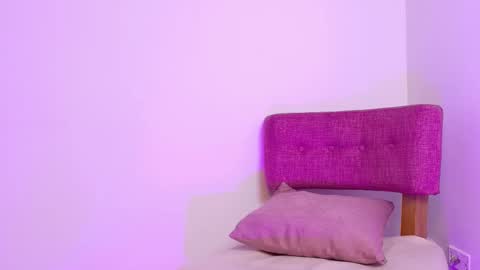 Snapshot of kity_hill chatting on 11-02-25, 05:32 Kitty Hill online show from 11-02-25, 05:32