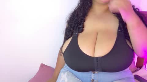 Kitty Hill online show from 02-19-26, 04:41