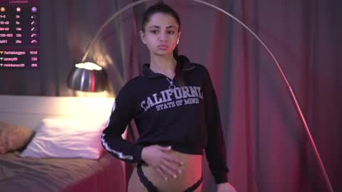 Snapshot of kity_paw chatting on 02-23-25, 02:29 Zendaya online show from 02-23-25, 02:29