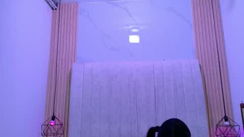 Snapshot of kity_spiderr chatting on 11-04-25, 12:37 Luisa y Jairo online show from 11-04-25, 12:37