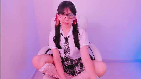Snapshot of kiwi____ chatting on 05-25-26, 08:37 Little piece of fruit online show from 05-25-26, 08:37