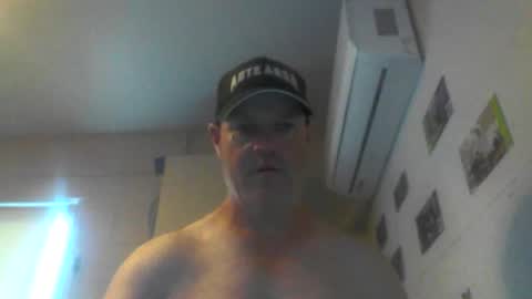kiwiguy19773 online show from 12-01-24, 08:20