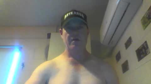 kiwiguy19773 online show from 12-03-24, 06:37