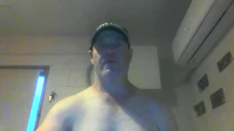 kiwiguy19773 online show from 12-08-24, 07:37