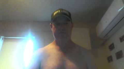 kiwiguy19773 online show from 12-25-24, 04:22