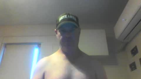 kiwiguy19773 online show from 01-09-25, 06:38
