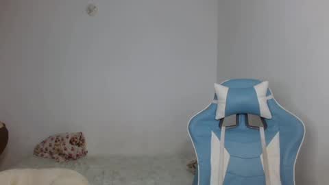 Snapshot of kiyusweetcrazy chatting on 01-09-25, 09:16 kiyu online show from 01-09-25, 09:16