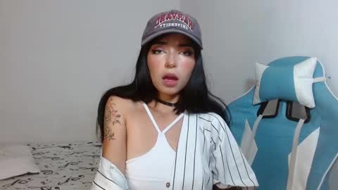 Snapshot of kiyusweetcrazy chatting on 02-17-25, 12:10 kiyu online show from 02-17-25, 12:10