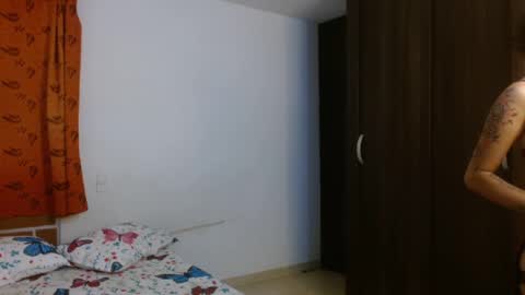 Snapshot of kiyusweetcrazy chatting on 09-19-25, 02:02 kiyu online show from 09-19-25, 02:02