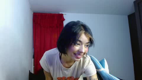 Snapshot of kiyusweetcrazy chatting on 10-21-25, 02:12 kiyu online show from 10-21-25, 02:12