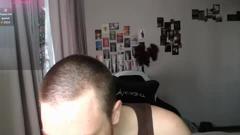 Snapshot of klaus_ven chatting on 04-09-26, 04:56 Klaus online show from 04-09-26, 04:56