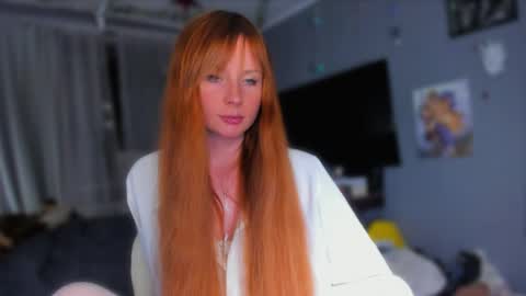 Klementinafanslyklementina6661 online show from 05-15-26, 09:00