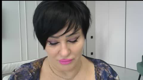 kleo901854860422 online show from 04-21-26, 12:00