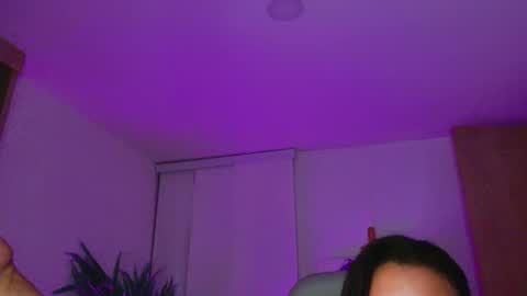Christina online show from 10-03-25, 11:46