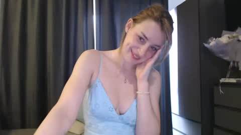 Snapshot of kleopatra__ chatting on 06-29-26, 10:15 kleopatra__ online show from 06-29-26, 10:15