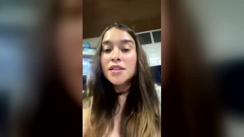 Snapshot of kloelamaravilla18 chatting on 03-12-26, 04:07 kloelamaravilla18 online show from 03-12-26, 04:07