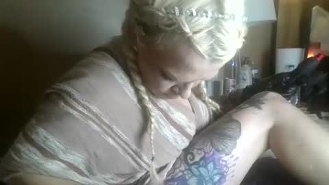 Snapshot of kloiecarter1 chatting on 07-18-26, 09:13 Kloie Kitty online show from 07-18-26, 09:13
