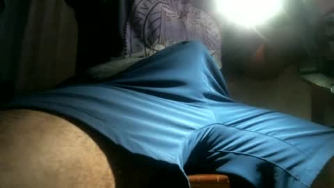 Snapshot of knickfranco chatting on 06-16-26, 04:59 knickfranco online show from 06-16-26, 04:59