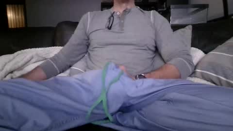 Knight3975 online show from 11-30-25, 06:06