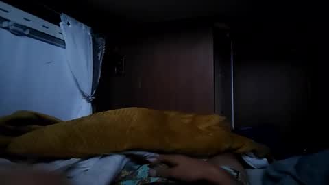 Snapshot of knilbonk chatting on 10-05-25, 06:39 knilbonk online show from 10-05-25, 06:39