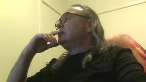 knobout online show from 08-05-26, 11:02