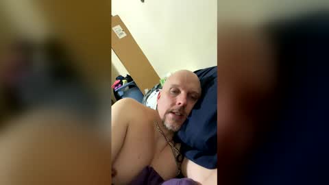Snapshot of knotdaddy1983 chatting on 04-24-26, 02:19 knotdaddy1983 online show from 04-24-26, 02:19