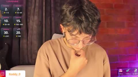 Koddy Independent model online show from 09-25-25, 12:25