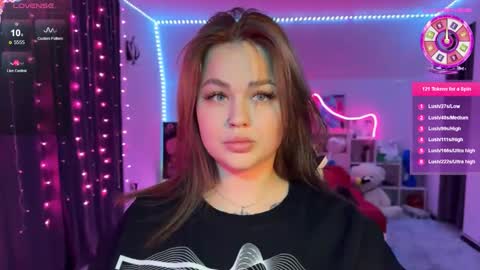 Mia online show from 12-05-25, 11:30