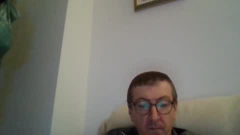 Snapshot of kolesie7 chatting on 10-16-25, 06:31 JUAN CARLOS online show from 10-16-25, 06:31