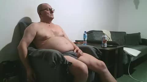 Snapshot of komputer123456789 chatting on 01-15-26, 11:08 Bogdan online show from 01-15-26, 11:08