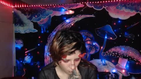 Snapshot of konekokawai chatting on 10-28-25, 12:58 konekokawai online show from 10-28-25, 12:58