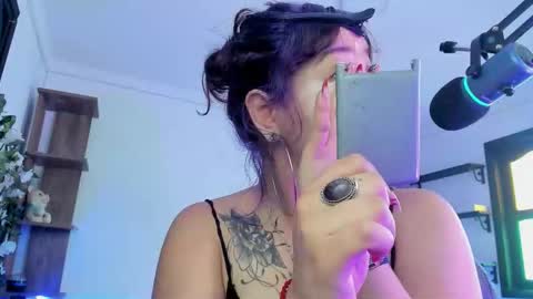 Snapshot of kora_red999 chatting on 01-15-26, 01:48 Kora Red online show from 01-15-26, 01:48