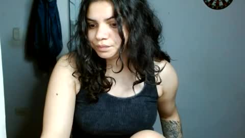 Karoll online show from 06-17-26, 03:09