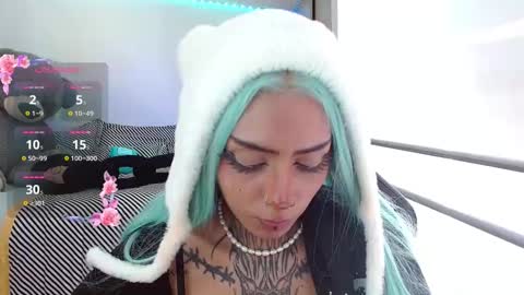 Kora  online show from 11-18-25, 02:43