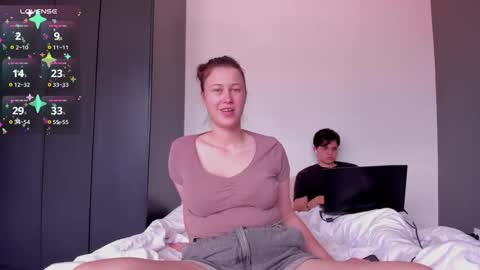 Snapshot of kortney_williams chatting on 09-30-25, 07:52 Twiix online show from 09-30-25, 07:52