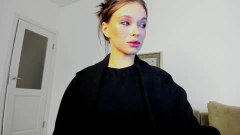 kossie_ online show from 10-19-25, 06:08