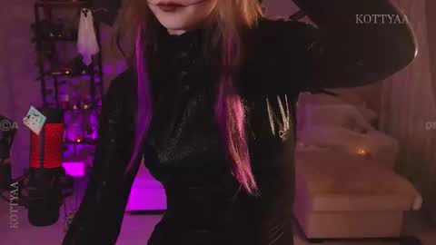 Snapshot of kottyaa_ch chatting on 10-31-25, 07:37 Kottyaa cb FOLLOWING online show from 10-31-25, 07:37