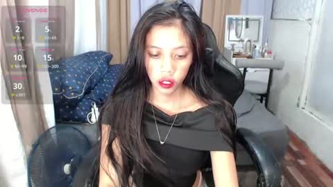 Snapshot of kourtneyluv_ chatting on 07-06-26, 05:04 kourtneyluv online show from 07-06-26, 05:04