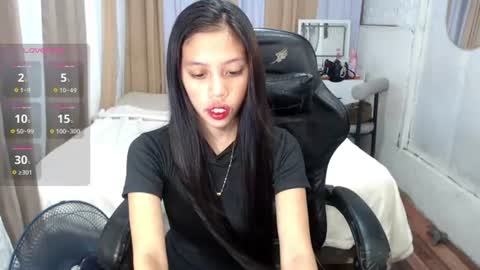 Snapshot of kourtneyluv_ chatting on 07-27-26, 05:47 kourtneyluv online show from 07-27-26, 05:47