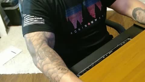 Snapshot of kp253 chatting on 09-27-25, 09:31 KP online show from 09-27-25, 09:31