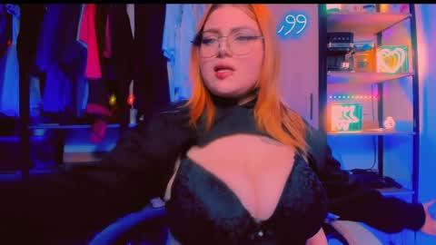 Khloe online show from 04-17-26, 11:41