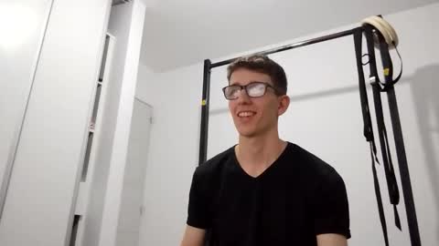 Snapshot of kpo10 chatting on 12-20-25, 04:19 Facu online show from 12-20-25, 04:19