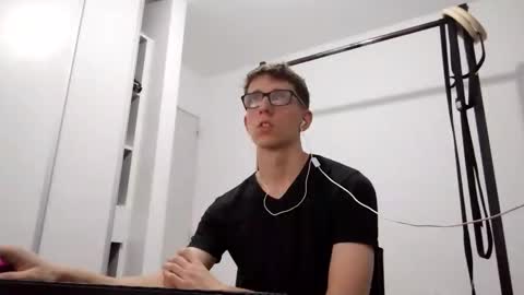 Snapshot of kpo10 chatting on 01-14-26, 06:46 Facu online show from 01-14-26, 06:46