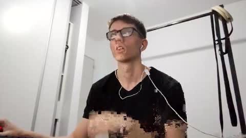 Snapshot of kpo10 chatting on 01-17-26, 09:25 Facu online show from 01-17-26, 09:25