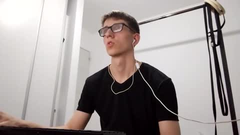 Snapshot of kpo10 chatting on 01-18-26, 09:29 Facu online show from 01-18-26, 09:29