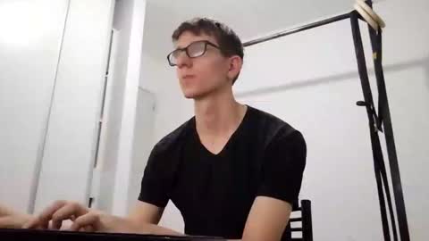 Snapshot of kpo10 chatting on 02-01-26, 01:48 Facu online show from 02-01-26, 01:48